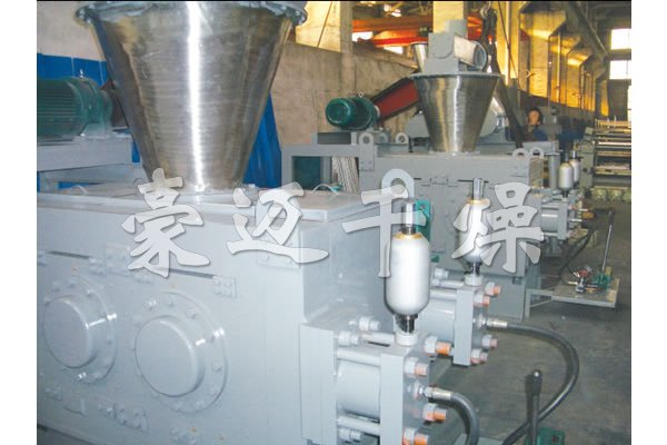 GZL系列干法輾壓造粒機