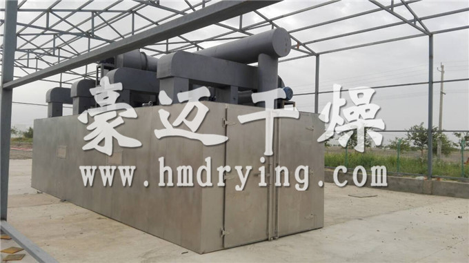 SD系列隧道式熱風(fēng)循環(huán)烘箱