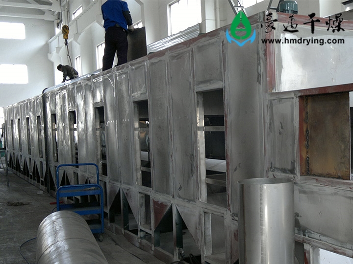 新型網(wǎng)帶式干燥機(jī)
